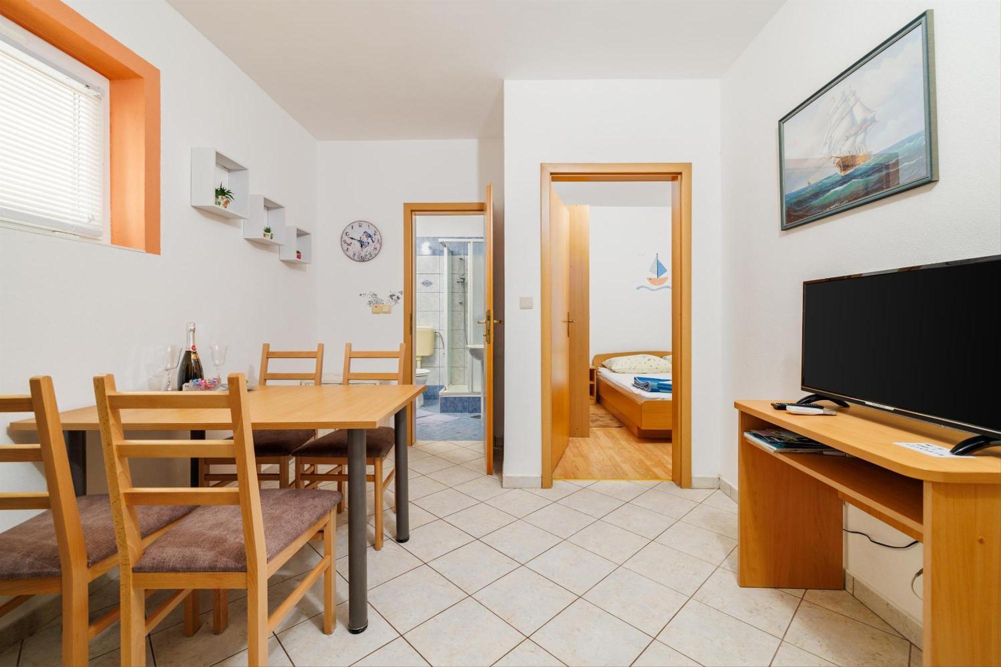Apartment Julija 波威尔 外观 照片